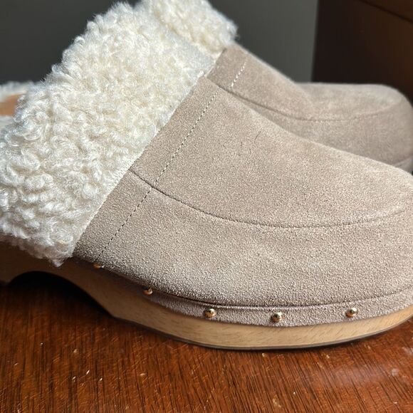 Crown Vintage Clogs - Picture 5 of 5